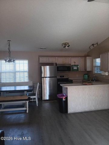 1398 Westpointe Drive, Greenville, NC 27834