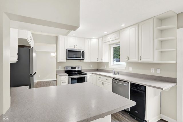 1990 Red Oak Drive, Franklin, IN 46131