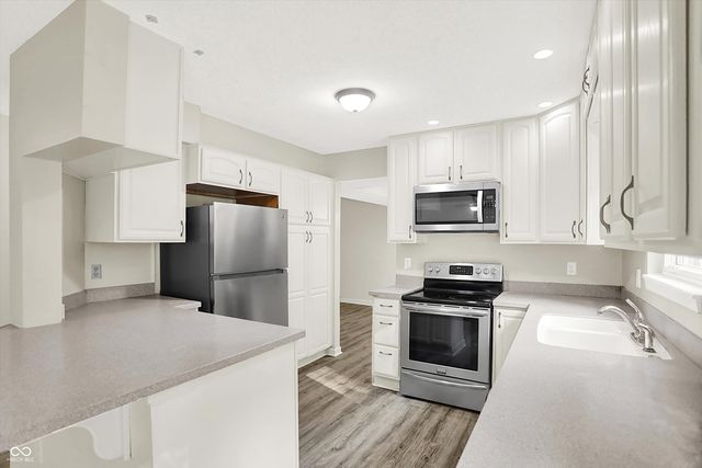 1990 Red Oak Drive, Franklin, IN 46131