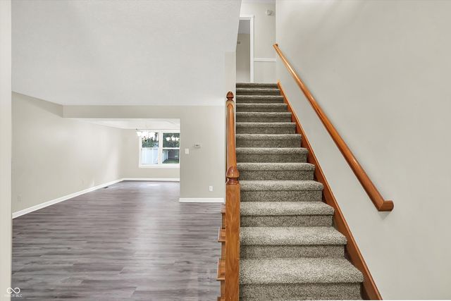 1990 Red Oak Drive, Franklin, IN 46131