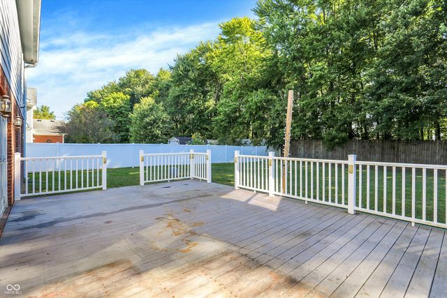 1990 Red Oak Drive, Franklin, IN 46131