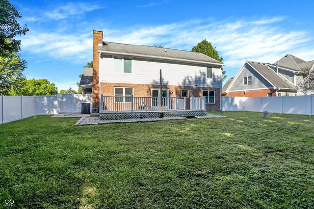 1990 Red Oak Drive, Franklin, IN 46131