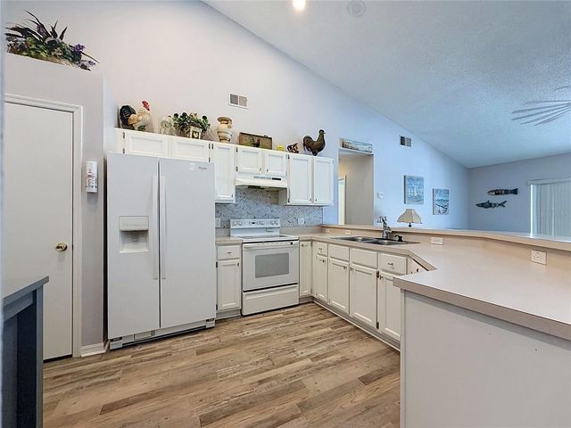 336 CALIFORNIA BOULEVARD, Davenport, FL 33897
