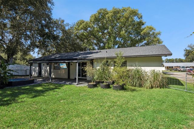 27544 LISA DRIVE, Tavares, FL 32778
