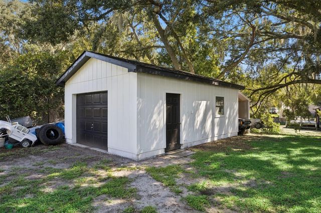 27544 LISA DRIVE, Tavares, FL 32778