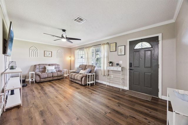 27544 LISA DRIVE, Tavares, FL 32778