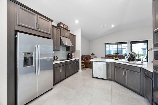 2000 GOBLET COVE STREET, Kissimmee, FL 34746