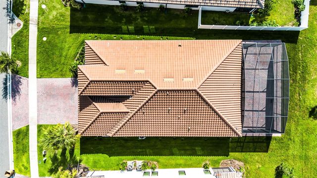 2000 GOBLET COVE STREET, Kissimmee, FL 34746