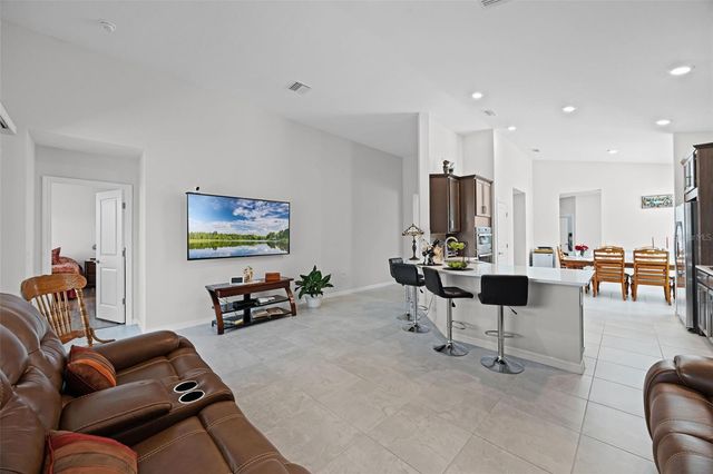 2000 GOBLET COVE STREET, Kissimmee, FL 34746