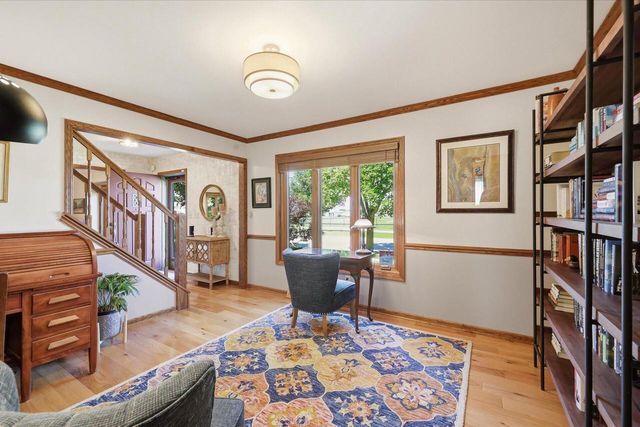 1127 Tenny AVENUE, Waukesha, WI 53186