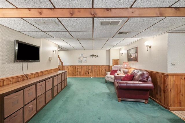 1127 Tenny AVENUE, Waukesha, WI 53186