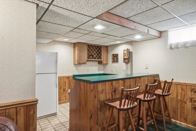 1127 Tenny AVENUE, Waukesha, WI 53186