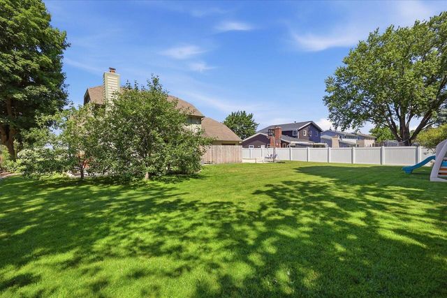 1127 Tenny AVENUE, Waukesha, WI 53186
