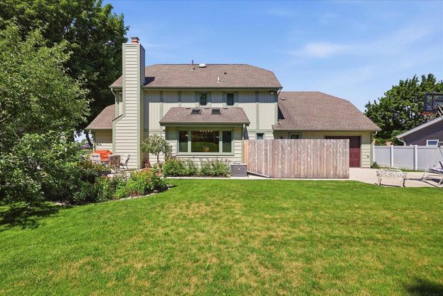 1127 Tenny AVENUE, Waukesha, WI 53186