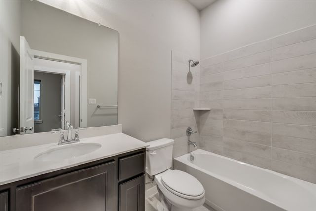 527 Embargo Drive, Fate, TX 75189