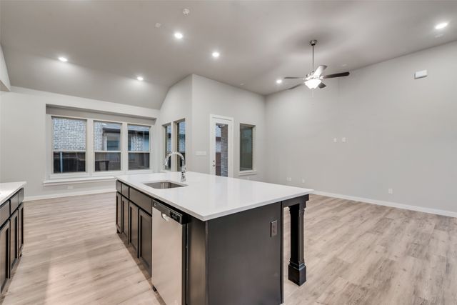 527 Embargo Drive, Fate, TX 75189