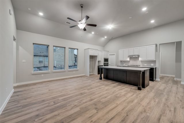 527 Embargo Drive, Fate, TX 75189