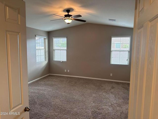 3883 E Desert Broom Drive, Chandler, AZ 85286