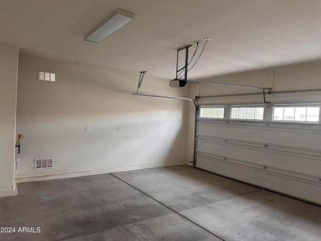 3883 E Desert Broom Drive, Chandler, AZ 85286