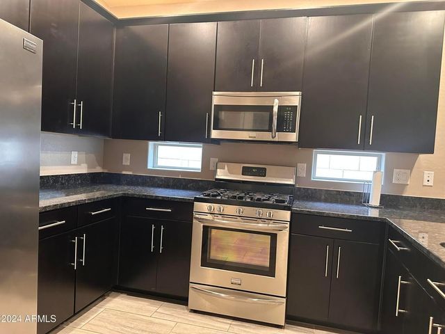3883 E Desert Broom Drive, Chandler, AZ 85286