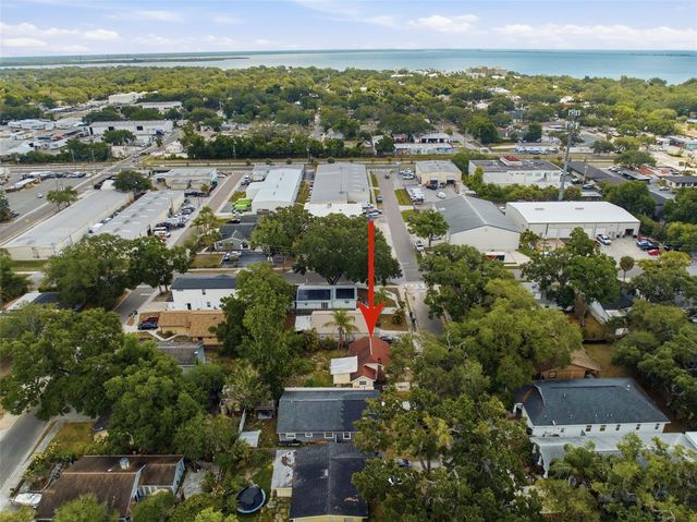 1025 3RD STREET N, Safety Harbor, FL 34695