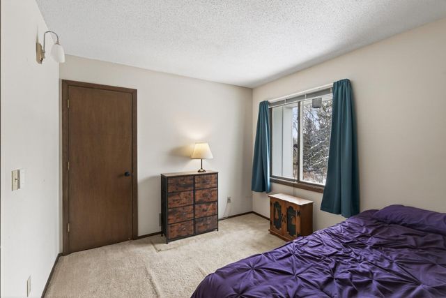 6042 Golden Valley Road, Golden Valley, MN 55422