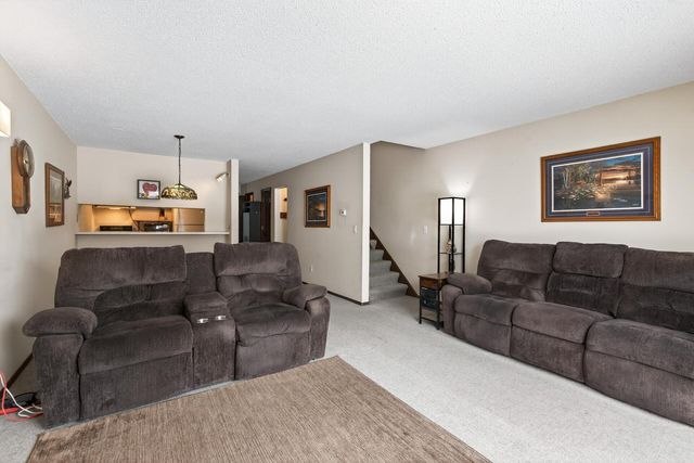 6042 Golden Valley Road, Golden Valley, MN 55422