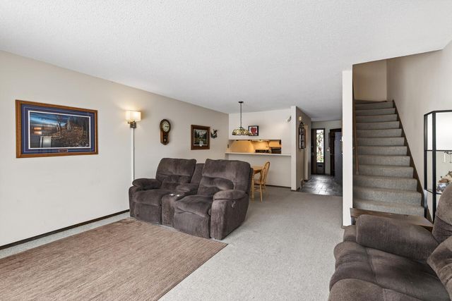 6042 Golden Valley Road, Golden Valley, MN 55422