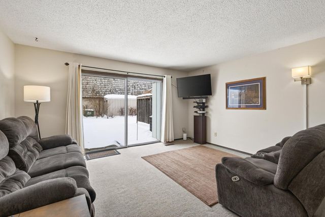 6042 Golden Valley Road, Golden Valley, MN 55422