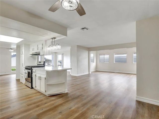 2550 Pacific Coast Hwy 258, Torrance, CA 90505