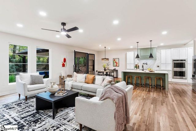 281 Loch Lomond Drive, Pickens, SC 29671