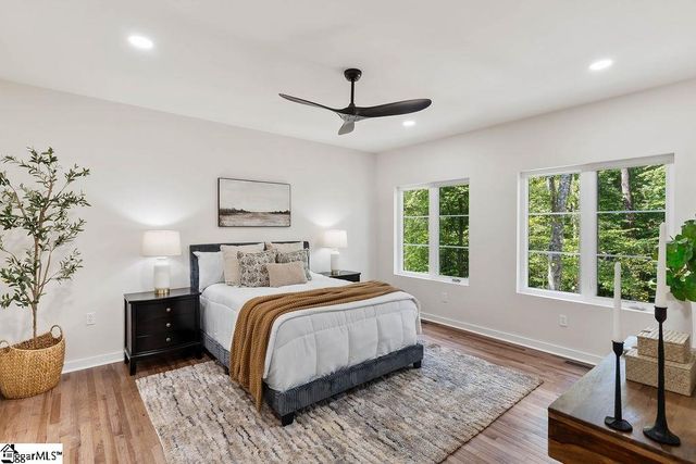 281 Loch Lomond Drive, Pickens, SC 29671