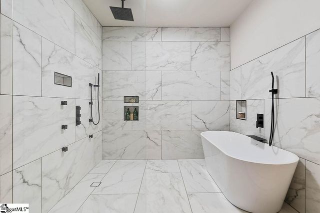 281 Loch Lomond Drive, Pickens, SC 29671