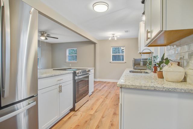 6144 Smith Road, Ravenel, SC 29470