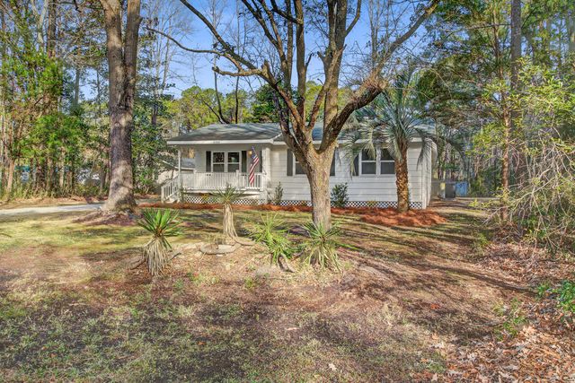 6144 Smith Road, Ravenel, SC 29470
