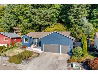490 APPLE Ln, Kelso, WA 98626