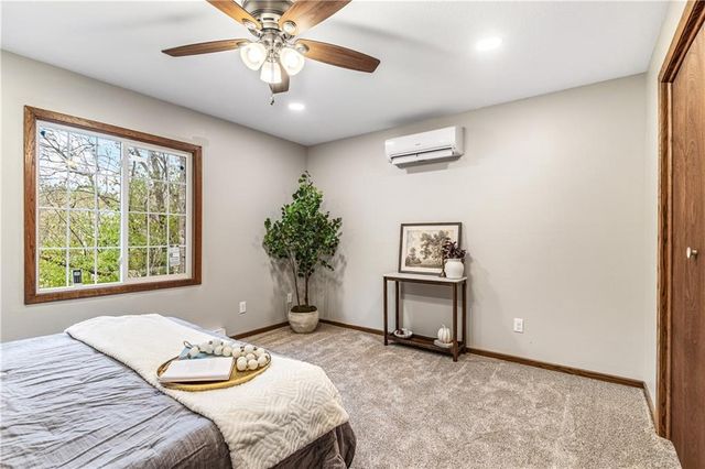 2950 E Benrud Lane, Eau Claire, WI 54701