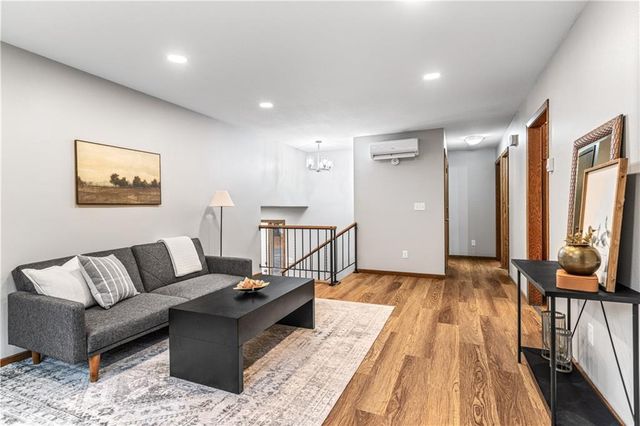 2950 E Benrud Lane, Eau Claire, WI 54701