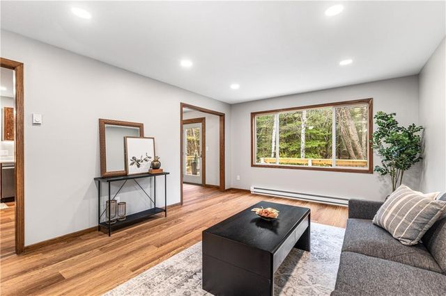 2950 E Benrud Lane, Eau Claire, WI 54701