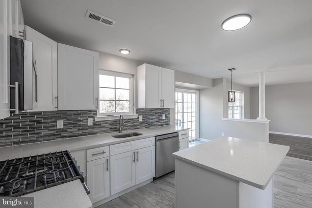 17 DU MONT DR, Millville, NJ 08332