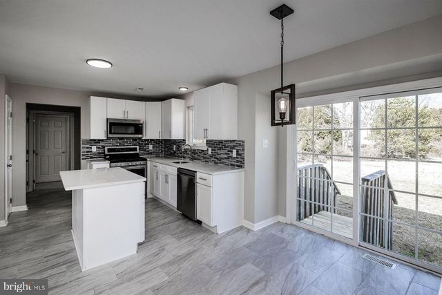 17 DU MONT DR, Millville, NJ 08332