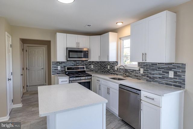 17 DU MONT DR, Millville, NJ 08332