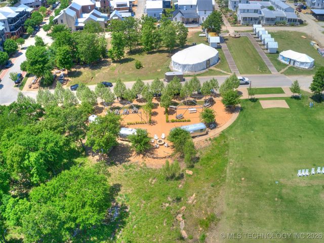 131 Lower Greenway, Carlton Landing, OK 74432