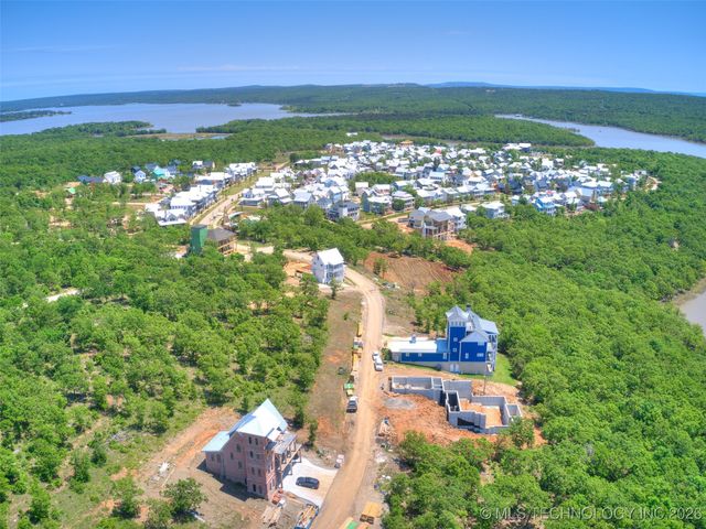 131 Lower Greenway, Carlton Landing, OK 74432