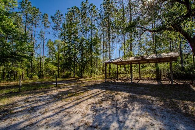 4002 SW COUNTY ROAD 18, Fort White, FL 32038