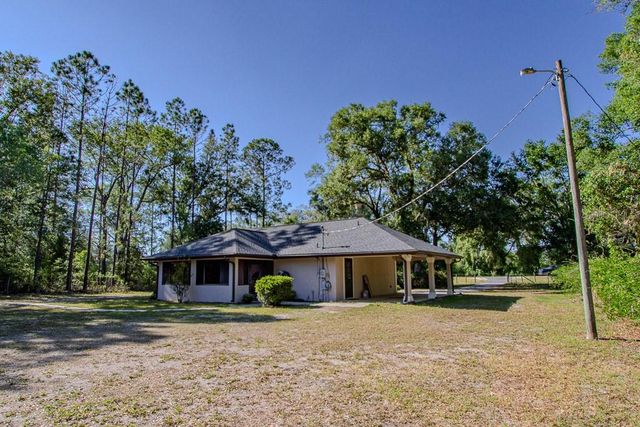 4002 SW COUNTY ROAD 18, Fort White, FL 32038