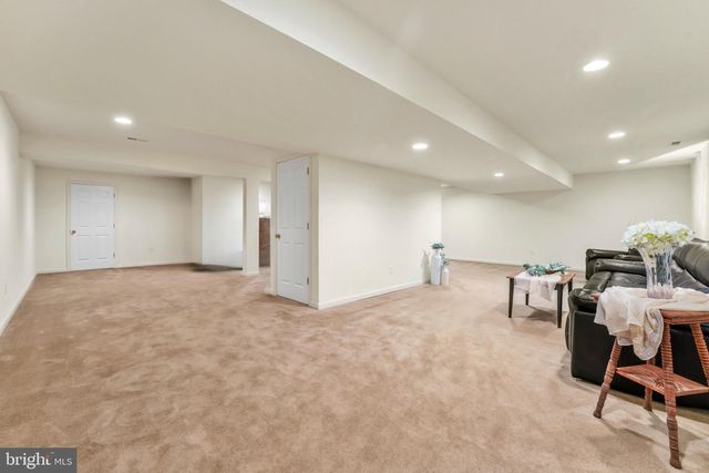 63 HOMESTEAD DR, Pemberton, NJ 08068