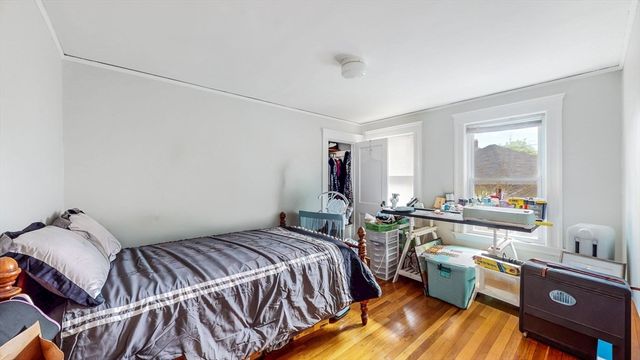 9 Fairview Ave, Watertown, MA 02472