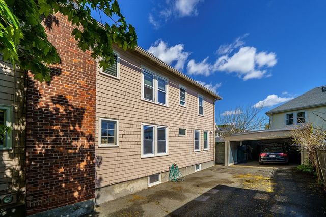 9 Fairview Ave, Watertown, MA 02472