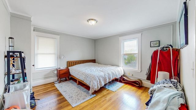 9 Fairview Ave, Watertown, MA 02472